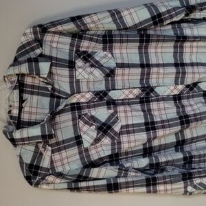 Torrid Size 1 (1XL) button up shirt with sleeves that can be buttoned up to 3/4.